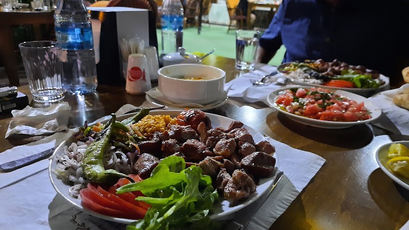 Kubbealtı Köftecisi