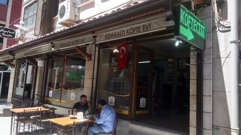 Tarihi Asmaaltı Köftecisi