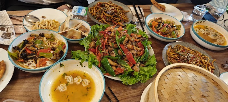 Bagven Uygur Lezzetleri. Nalçacı şubesi