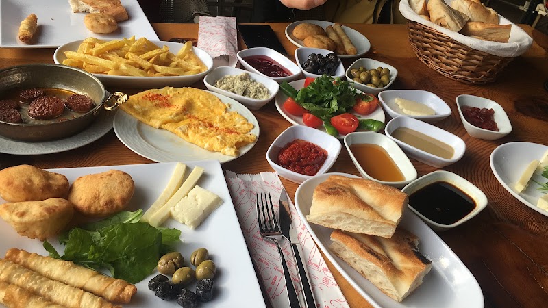 Özsarı At Çiftliği At Binim Merkezi Kahvaltı ve Restaurant