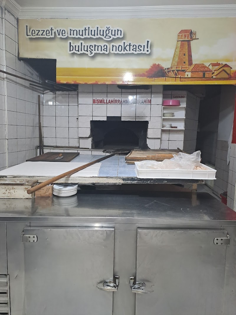 Tuncer Etliekmek Salonu