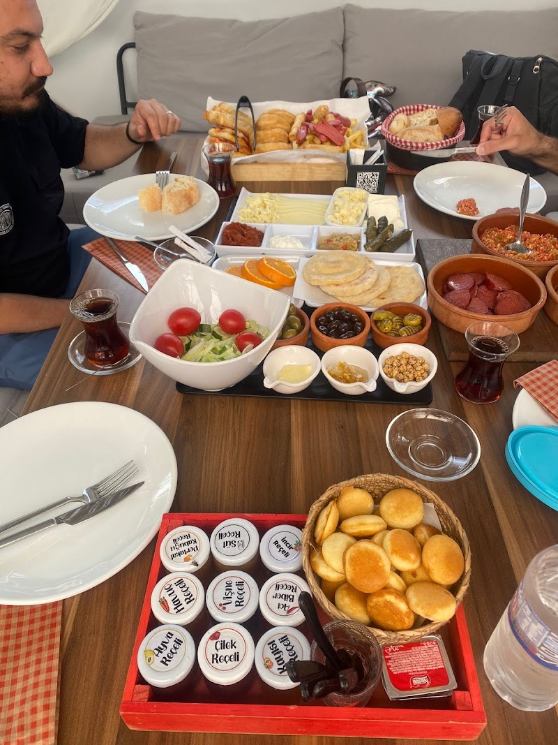 Anka Garden Kafe Kahvaltı Nargile