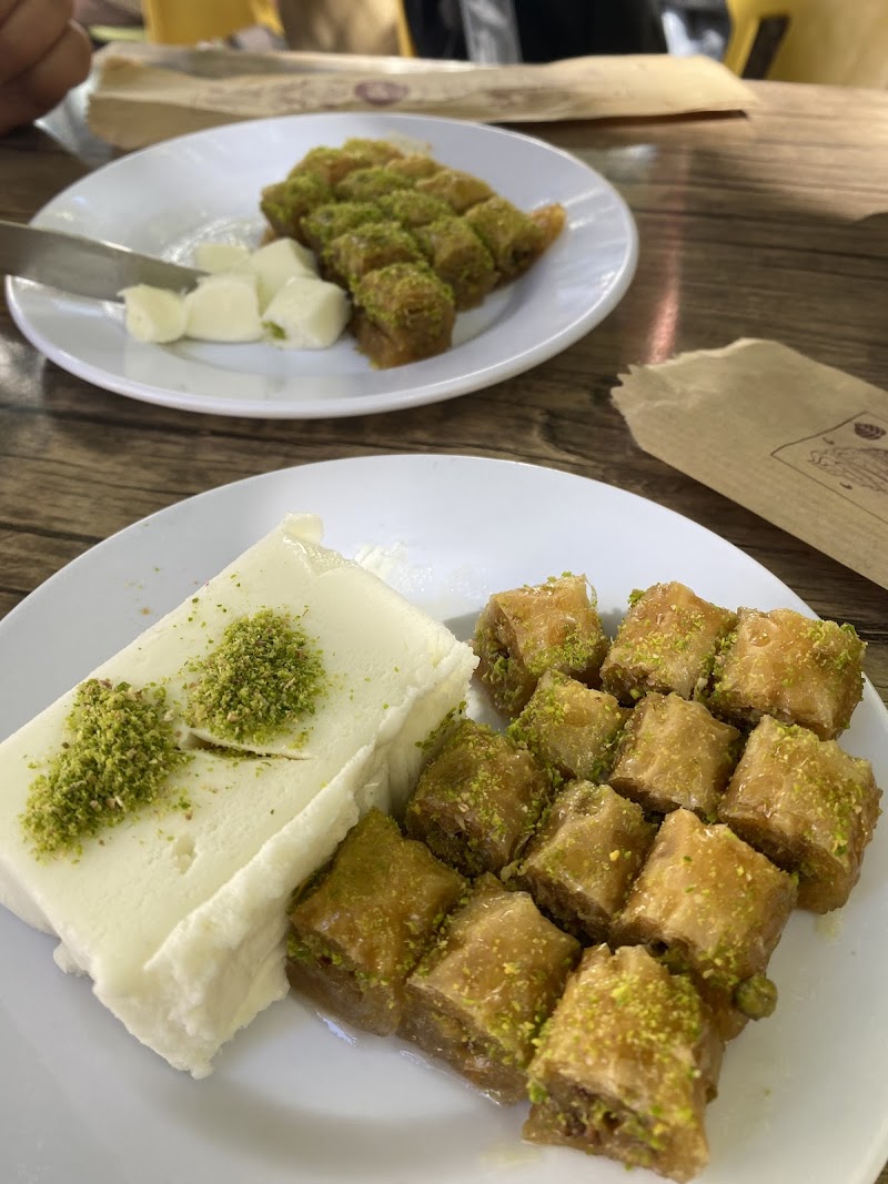 Esas Baklava