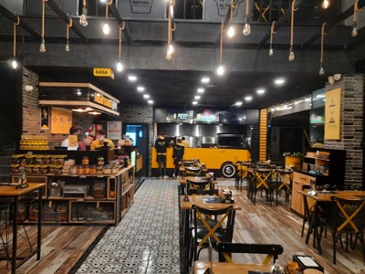 Nazif Kara Köfte&Kokoreç/Bosna