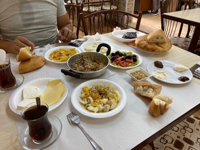 LAZOĞLU KAHVALTI SALONU