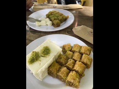 Esas Baklava